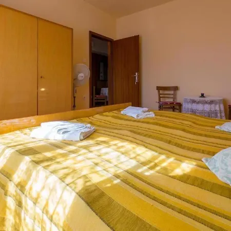 In Dramalj 41518 Apartment